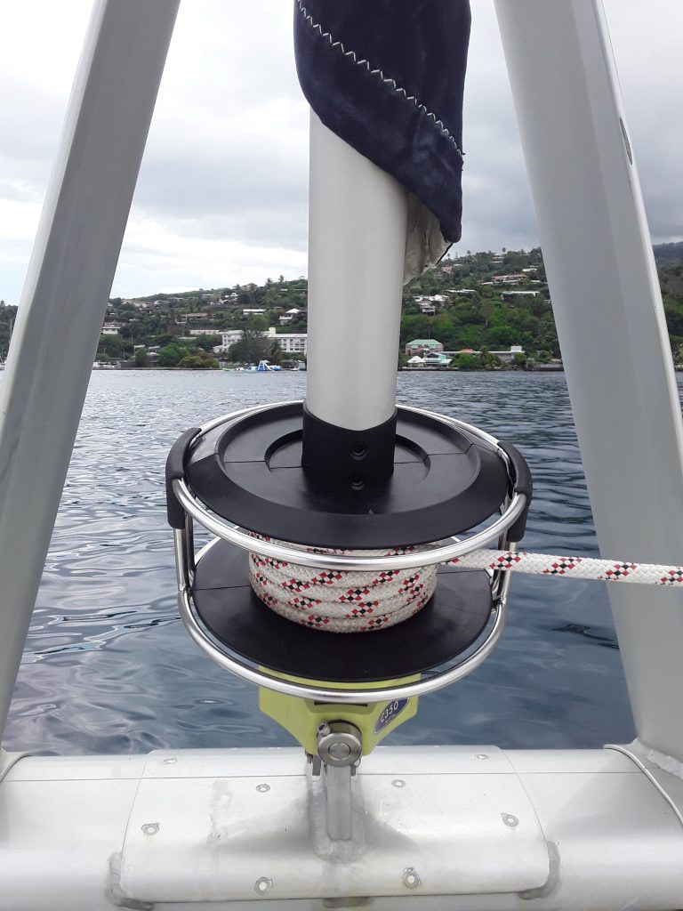 Furler maintenance and replacement — Fenua Rigging Tahiti